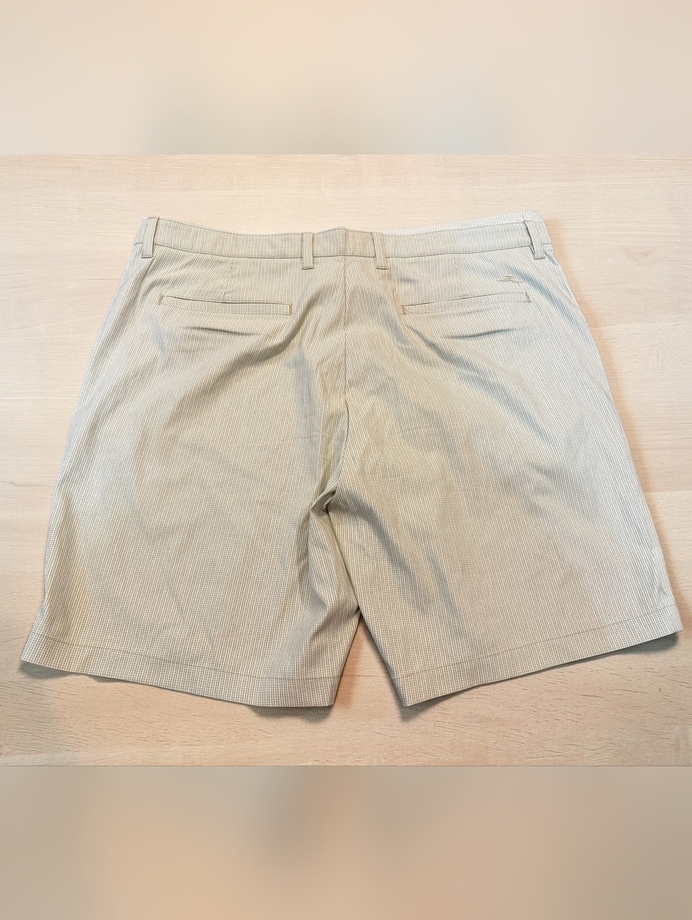 Tommy Bahama Mens 40x9 Khaki Golf Shorts Stretch Performance Flat Front - Picture 2 of 5